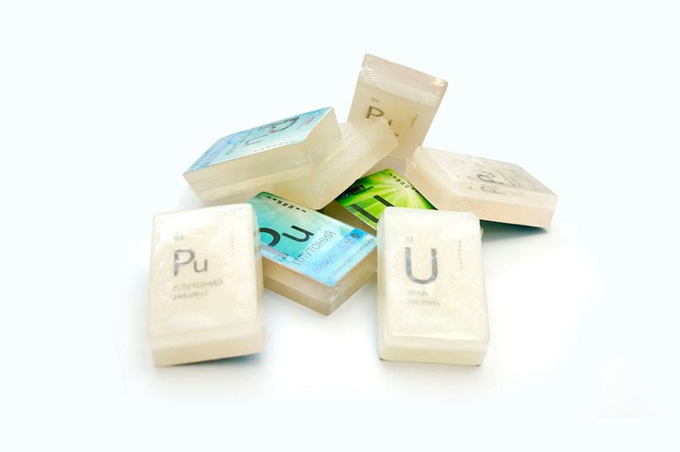 jabón luminoso «Elemento Resbaladizo»