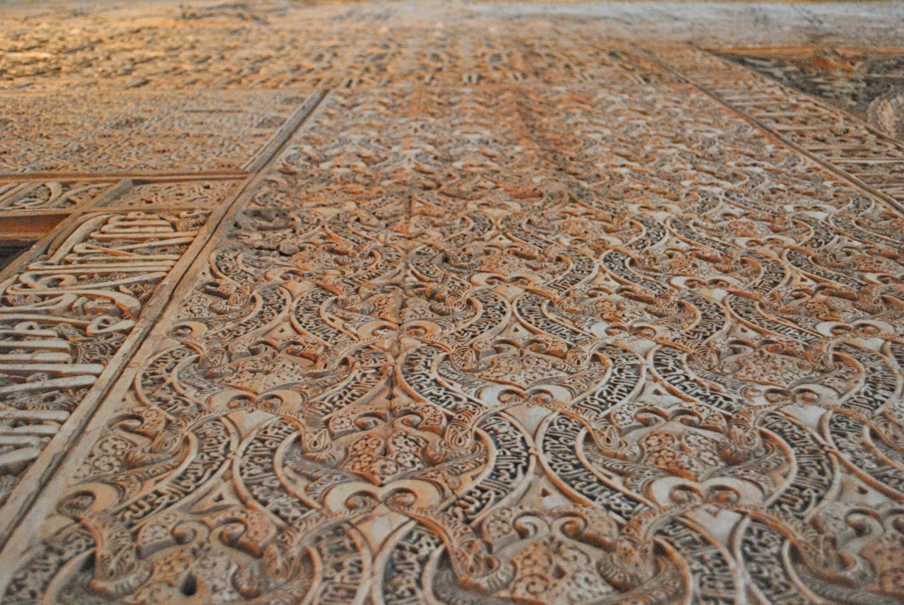 La Alhambra de Granada fue la residencia de los emires y reyes. - 6