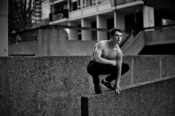 Freerunner — совместный проект чемпиона мира по паркуру Тима Шиффа и английского фотографа по прозвищу Пип. Серия снята на улицах Лондона - 6