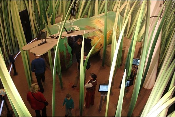 Дом климата в Бремерхафне. Дом Климата в Бремерхафне — это один из трёх современных комплексов, построенных за последнее время в Германии и посвящённых сегодняшнему научно-популярному восприятию мира и охраны окружающей среды. - 6