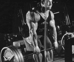 Дориан Ятс(О прокачке спины и тяге штанги к поясу).