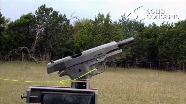 Un revólver impreso con una impresora 3D. Los ingenieros de la empresa estadounidense Solid Concepts imprimieron por primera vez en el mundo un arma de fuego metálica. - 2