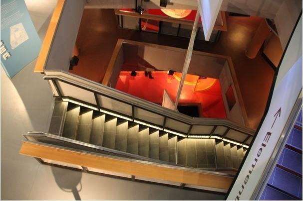 Дом климата в Бремерхафне. Дом Климата в Бремерхафне — это один из трёх современных комплексов, построенных за последнее время в Германии и посвящённых сегодняшнему научно-популярному восприятию мира и охраны окружающей среды. - 7