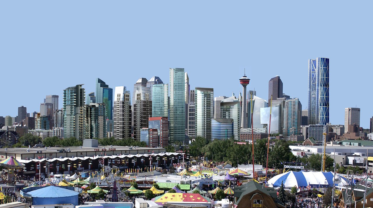 Calgary – bei Tag und bei Nacht.