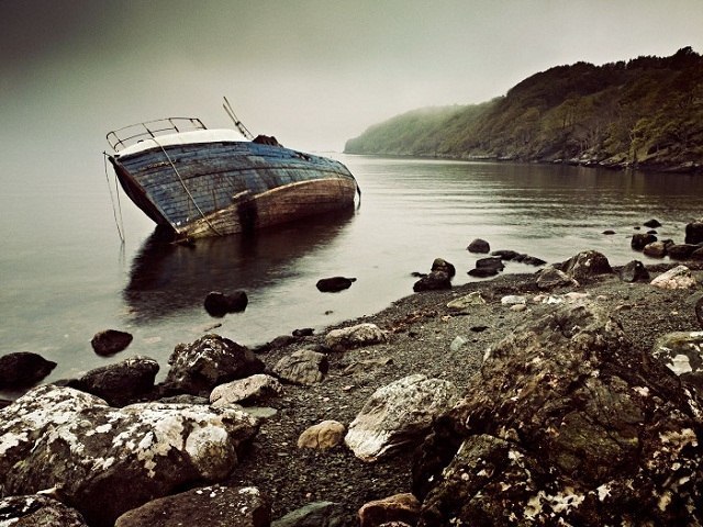 The northwestern coast of Scotland captured by photographer Julian Calverley. - 6