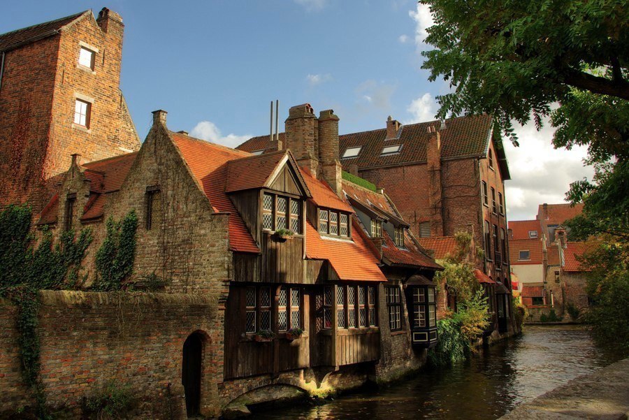 На улице Брюгге, Бельгия