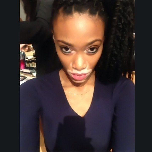 Шантель Винни - американская модель с нарушением пигментации кожи. Шантель Винни - 19-летняя модель подающая надежды, родом из Торонто. Её отличительной особенностью является болезнь витилиго, характеризующаяся нарушением пигментации кожи. Эта харизматичн - 7