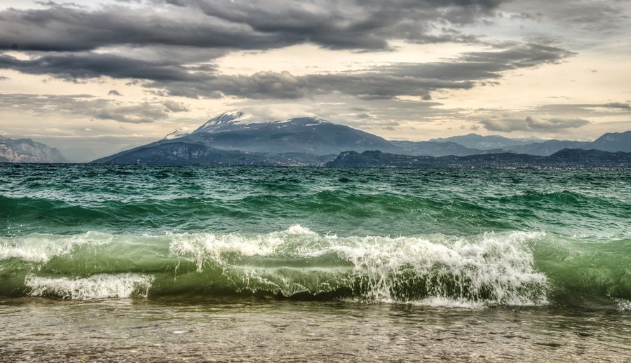 Побережье озера Гарда, Италия