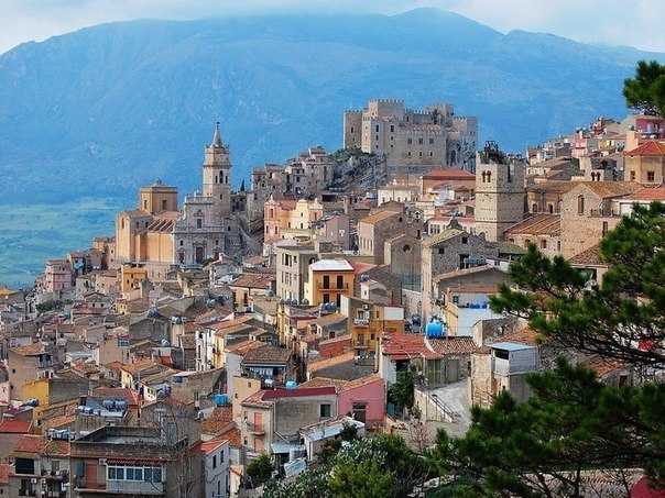 Вид на Рагузу, Сицилия, Италия