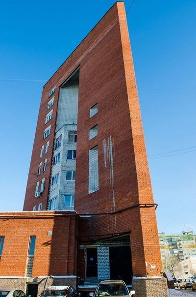 Вот такой необычный дом есть в Нижнем Новгороде по улице Касьянова - 2