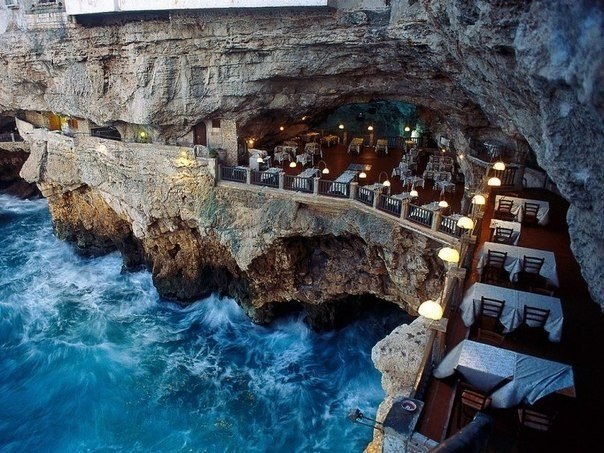 Restaurant in the rock, Italy