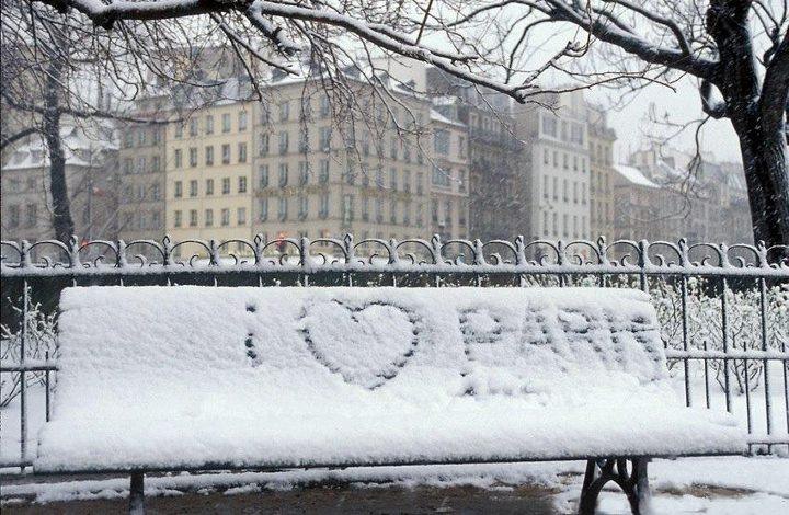 Зимняя романтика в Париже