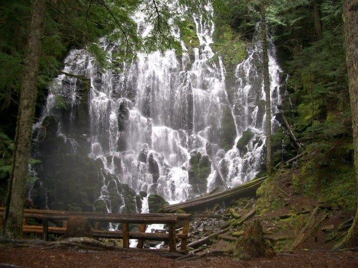 Водопад Рамона в штате Орегон, США