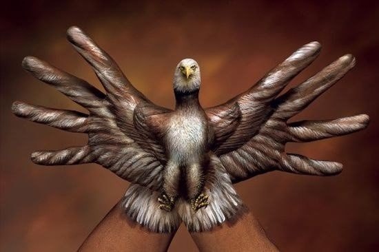 Animals painted on human hands by Guido Daniele - 6