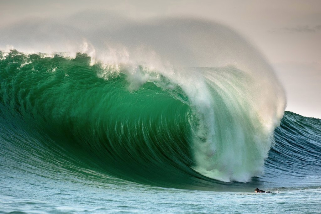 Волна у побережья, Гавайи, США