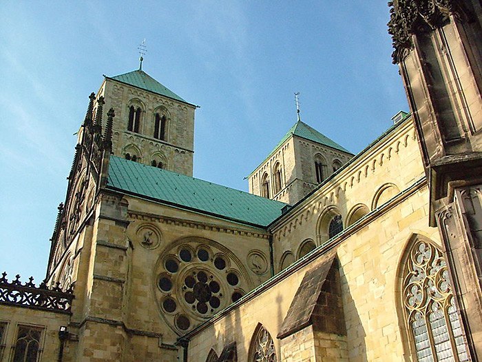 Мюнстерський собор - собор святого Павла (нім. St.-Paulus-Dom) - одне з найзначніших церковних споруд в Вестфалії, знаходиться на площі Домплац в місті Мюнстері - 6