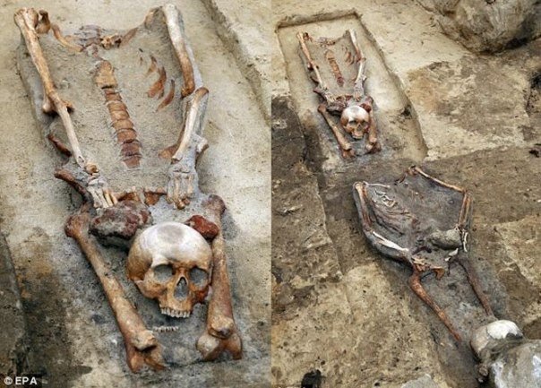 Польские археологи заявили, что во время строительства дороги были раскопаны могилы вампиров