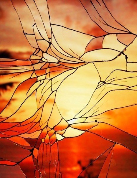 Отражение в битых зеркалах – проект фотографа Bing Wright - 7