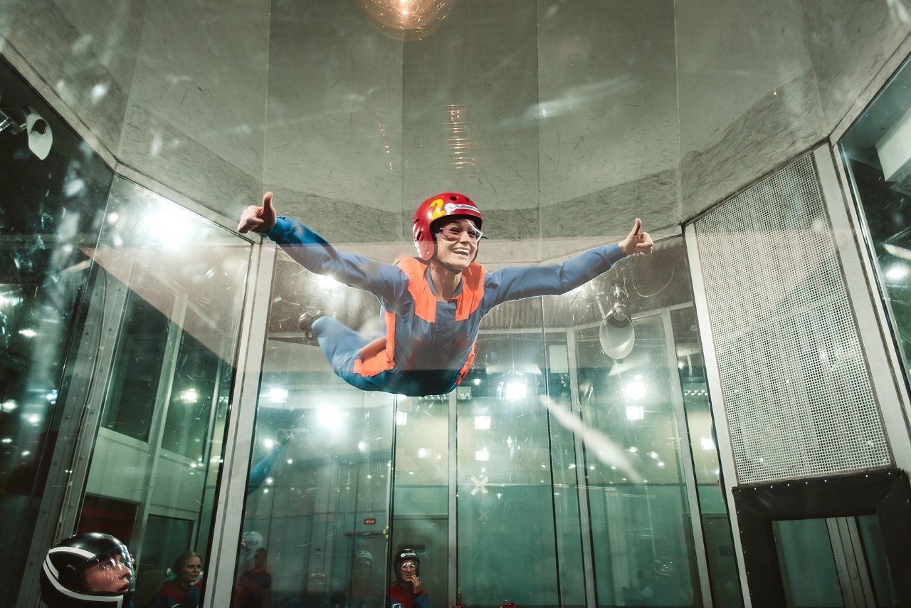 Санкт-Петербург! Аэротруба! 28 июня начало в 22.30!<br>Ночь полётов, экстремальных аэрошоу и DEVILS &amp; ANGELS PARTY<br>--------------------------------------------------------------------------------<br>Ночь полётов - это комплексное мероприятие, развл