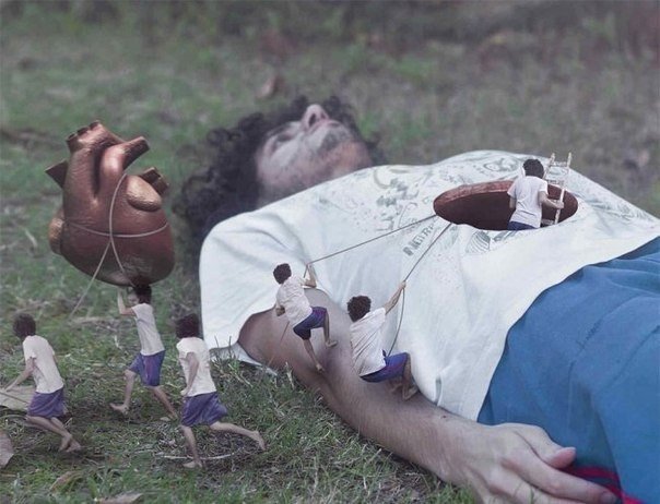 Галлюциногенный фотошоп . Жутко талантливые фотоманипуляции Мартина Де Паскаля. Одновременно и отталкивают, и притягивают