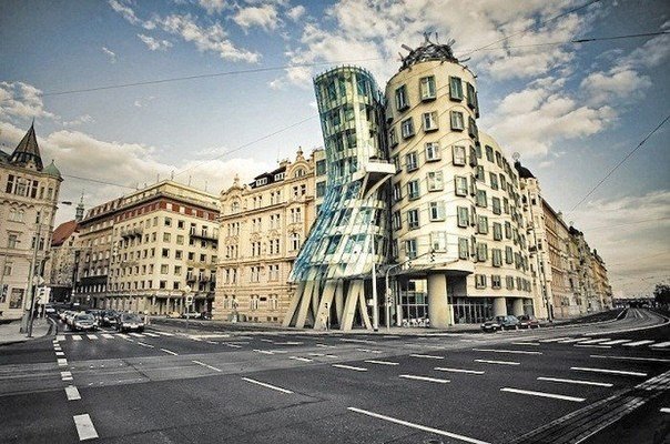 Здания самой необычной формы - 8