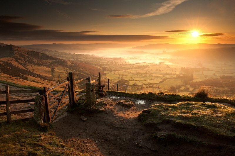 Утро в долине графства Дербишир, Англия