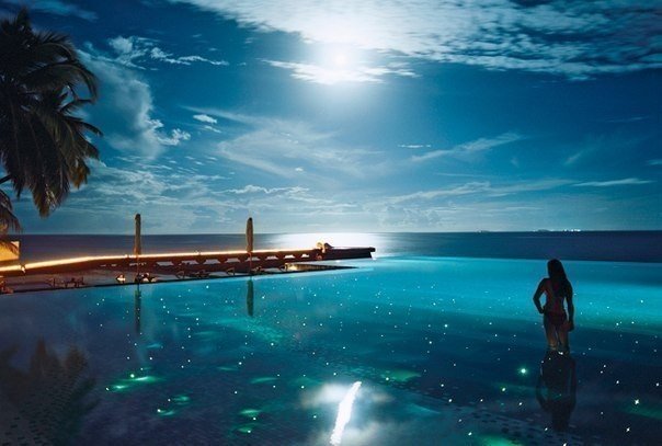 Ночная сказка на Мальдивах…