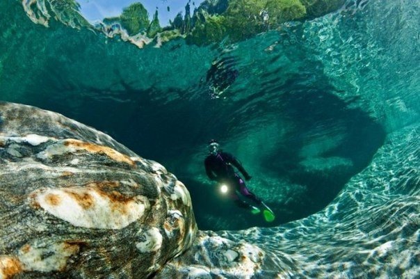 Верзаска — горная река в швейцарском кантоне Тичино. Протяжённость — 30 км. Это самая чистая и прозрачная река в мире - 8