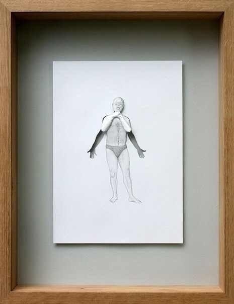 Скульптуры из одного листа бумаги. Датский художник Питер Каллесен создает невероятные произведения искусства из одного листа бумаги формата А4. Вырезая и складывая, он создает невероятные сцены из самого простого материала – бумаги - 6