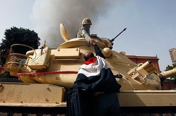 Примеры проявления любви и человечности на акциях протеста - 8