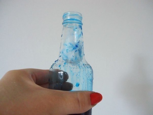 Космос в баночках. Ингредиенты для "космоса":. 1) вата<br>2) глицерин аптечный<br>3) блестки<br>4) пищевой краситель<br>5) тара. Инструкция:. 1) Берем баночку и укладываем внутрь ее вату.. 2) Посыпаем блестками, можно разных цветов.. 3) Затем выливаем 1 б - 6