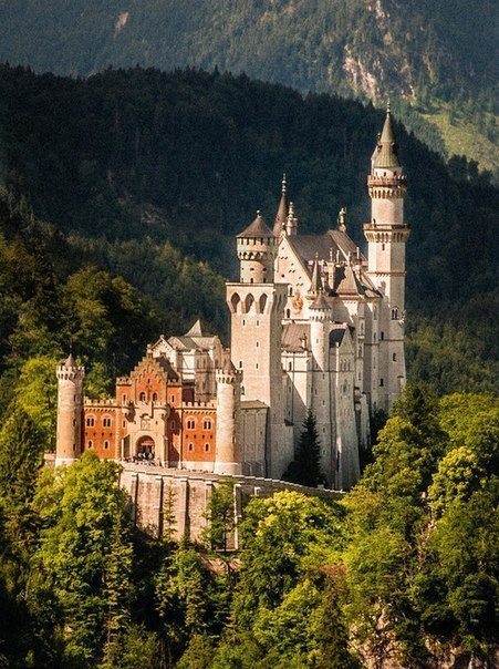 Замок Нойшванштайн, Германия