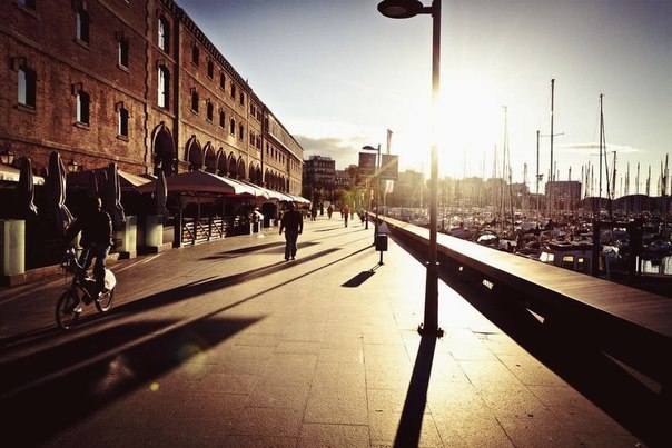 Ранок в Барселоні, Іспанія - 3