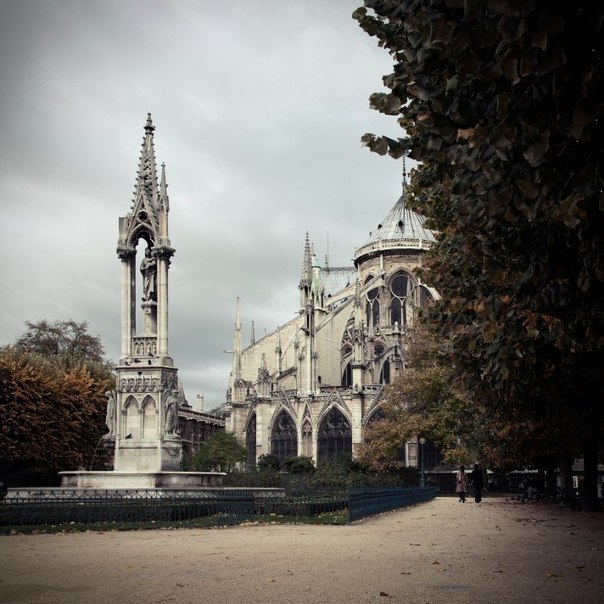 On the streets of Paris - 6