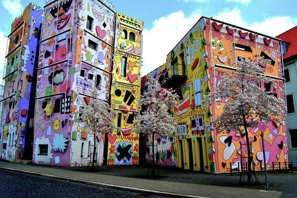 Самые красочные здания, найденные по всему миру - 7