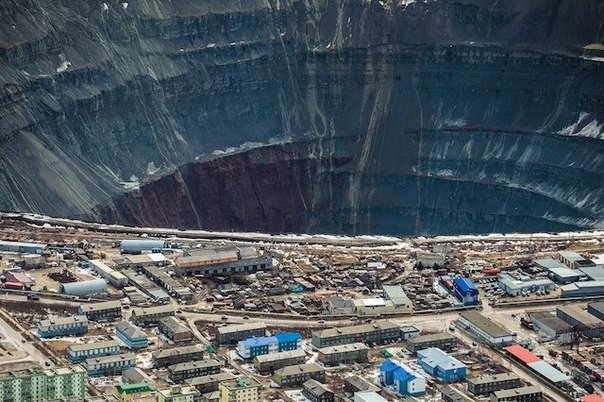 Город Мирный, Якутия. Карьер