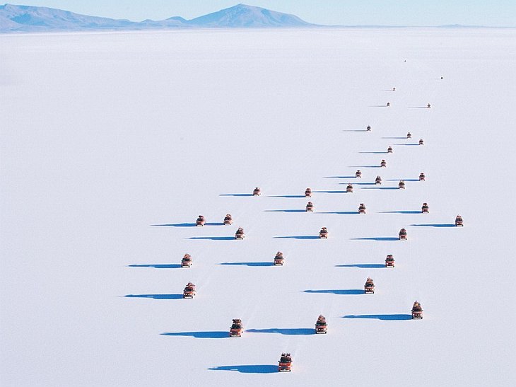 Солончак Уюні - висохле солоне озеро на півдні пустельної рівнини Альтіплано, Болівія - 4