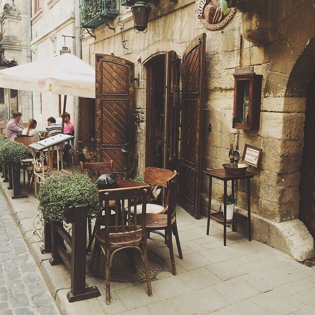 Местечки во Львове, Украина