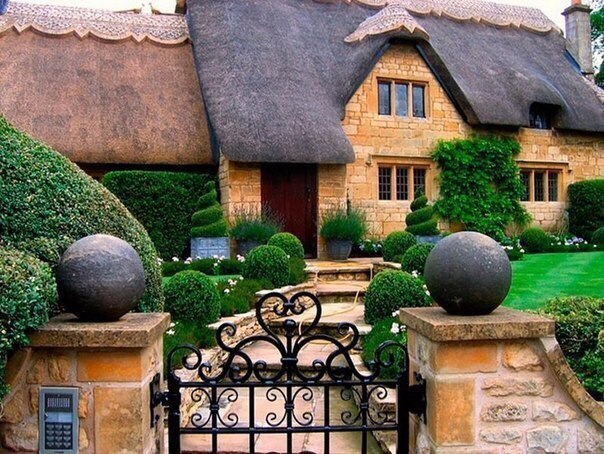 Сказочные домики в Англии - 7
