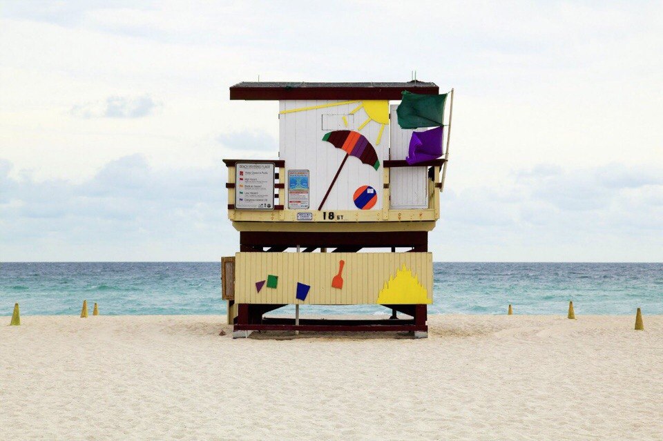 Різнобарвні рятувальні вишки в Майамі - 6