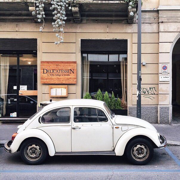 Милан, Италия - 5