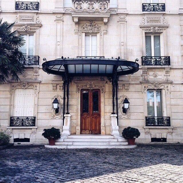 Париж, Франція