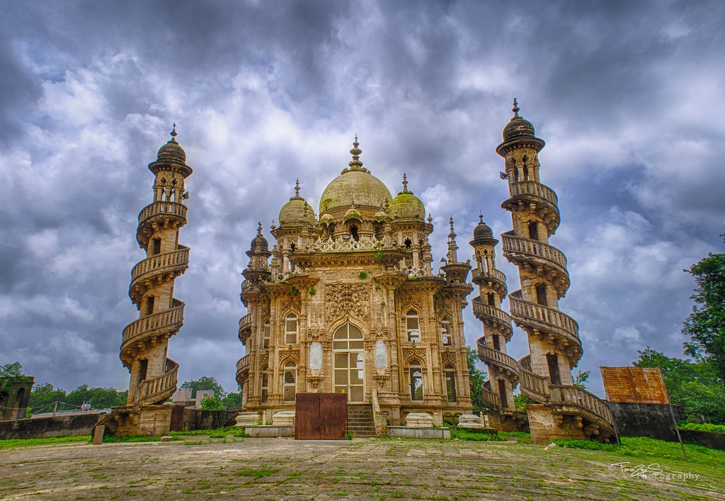 Мавзолей Махабат Макбара в Гужарат, Индия