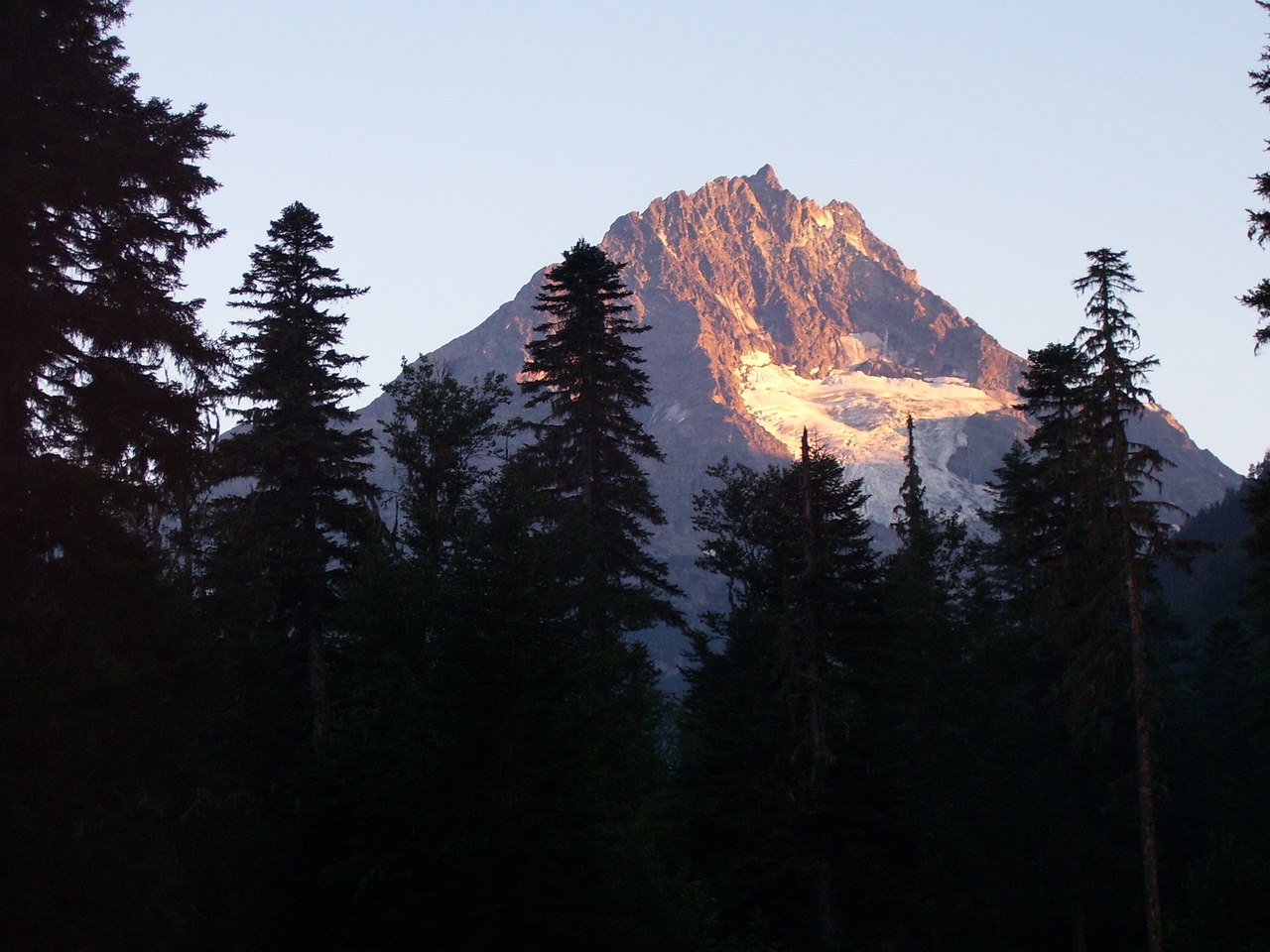Прекрасні гори Кавказу