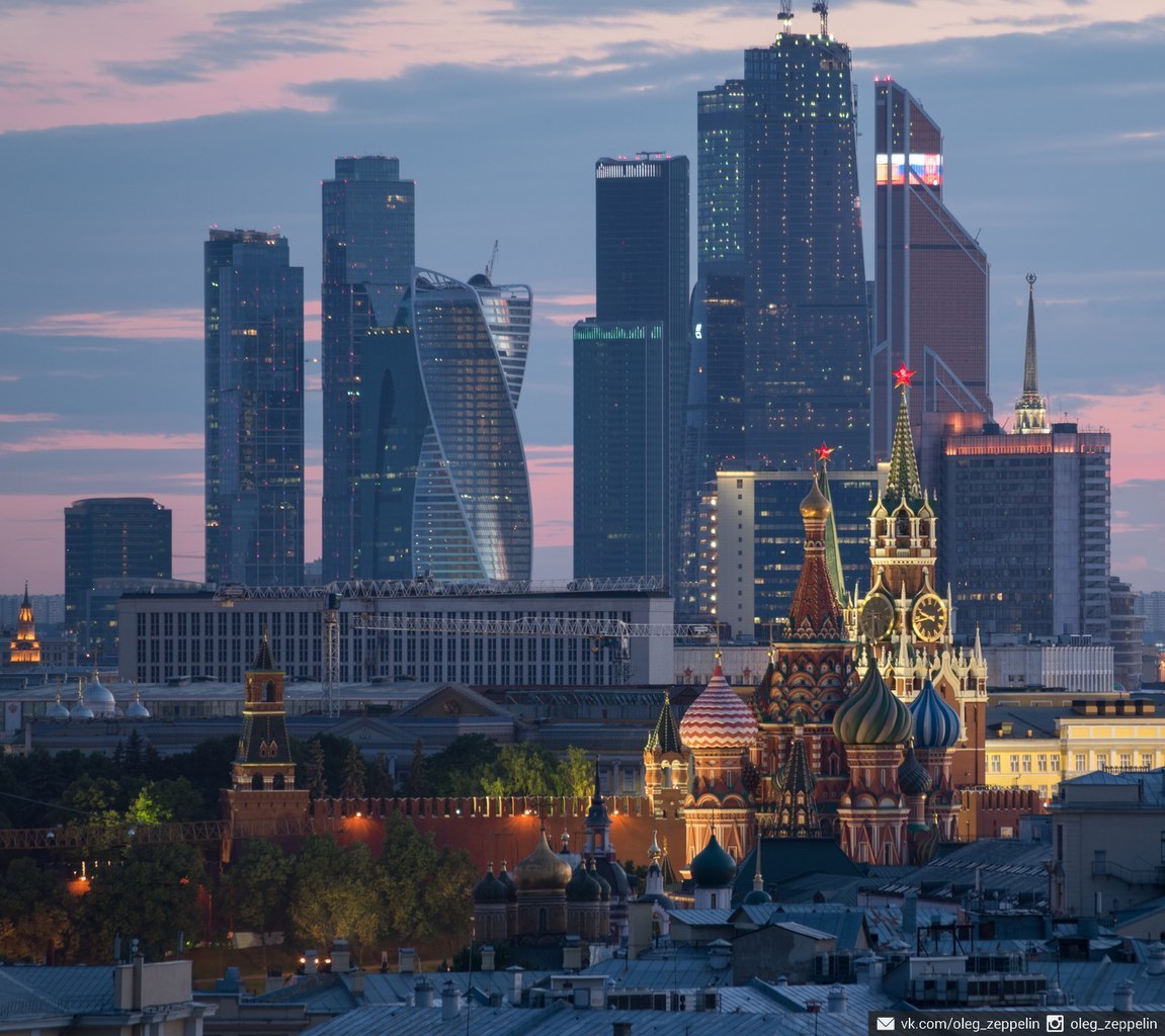 Силуэты вечерней Москвы