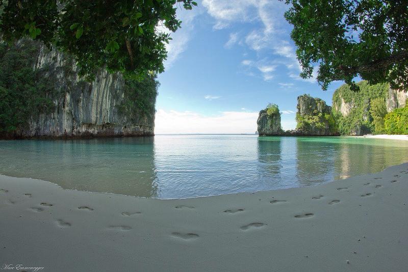 Пляж острова Ко Хонг, провинция Краби, Таиланд