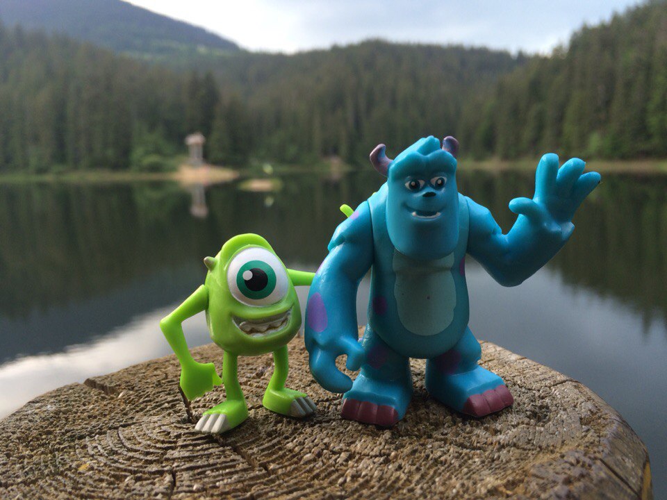 Майк и Салли на озере Синевир, Украина, Карпаты.