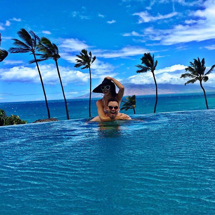 Найдите время отдыхать. Работа есть всегда, а жизнь имеет тенденцию заканчиваться.