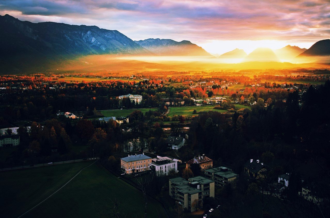 Закат в Зальцбурге, Австрия.