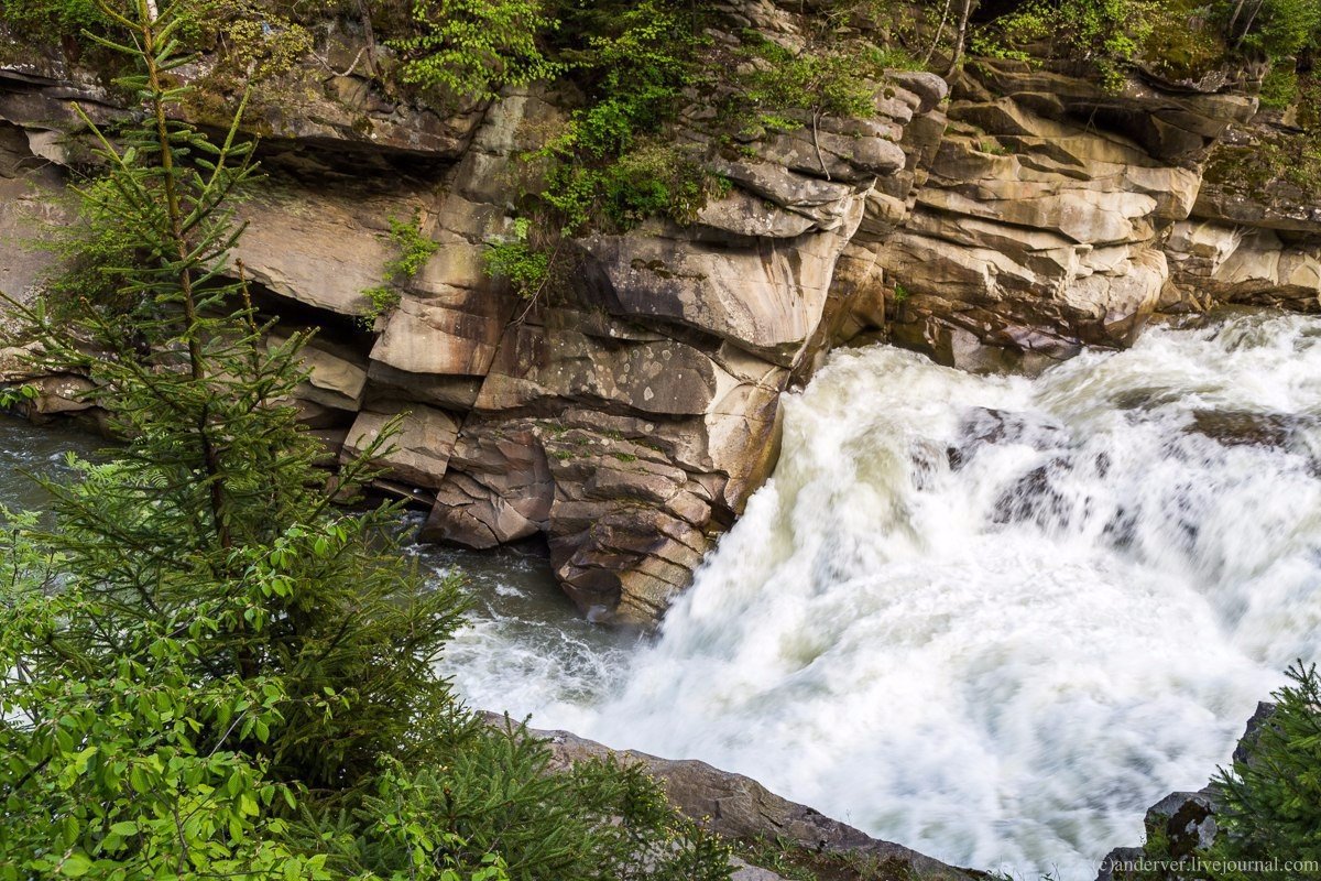 Водопад в Яремче, Украина - 5